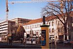 Mainzerhofplatz, 2001